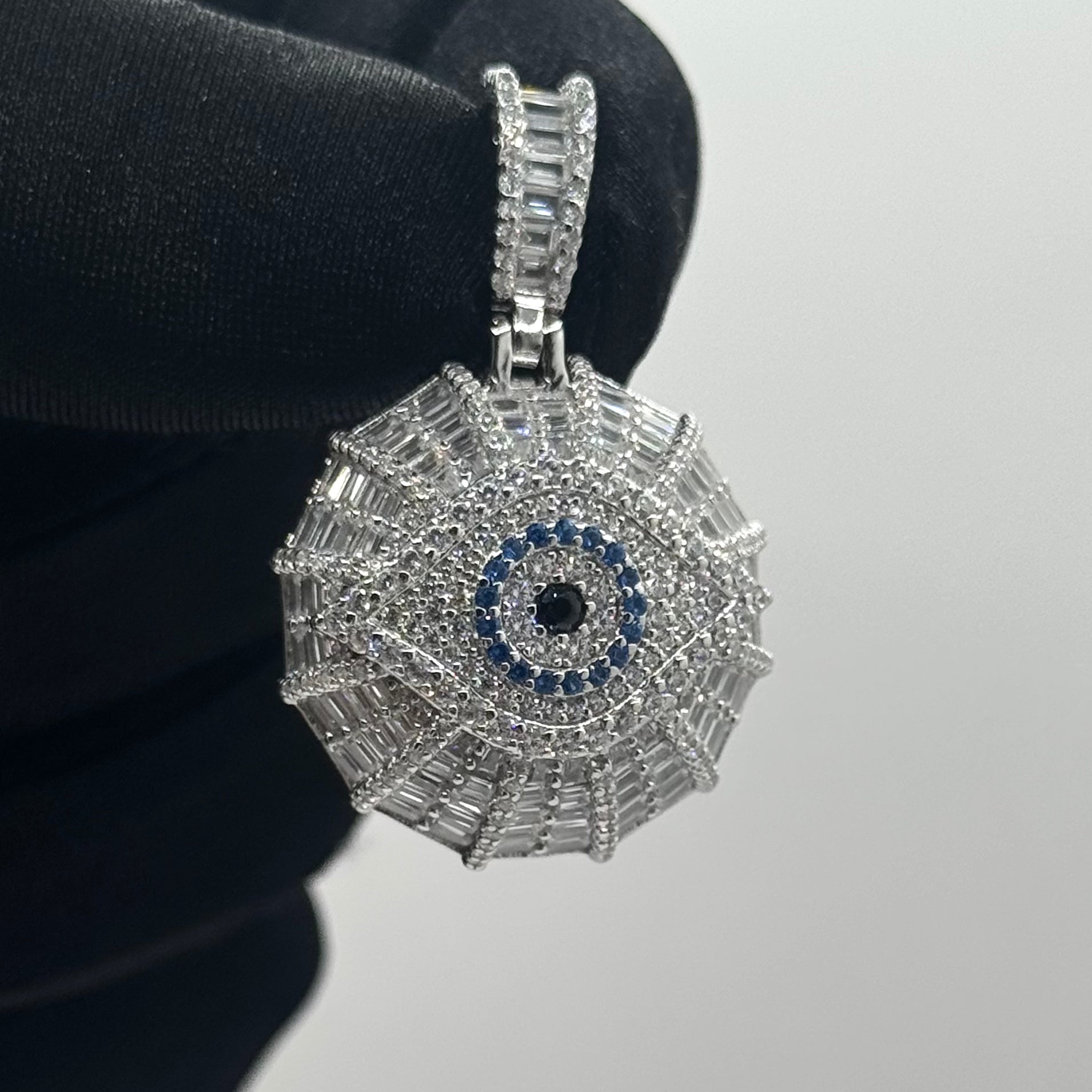 Dije Ice Evil Eye Sapphire