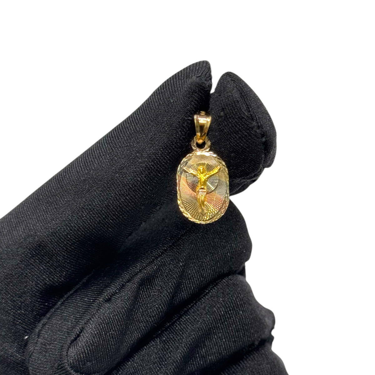 Medalla Cristo Crucificado Tricolor Chica en Oro 14k