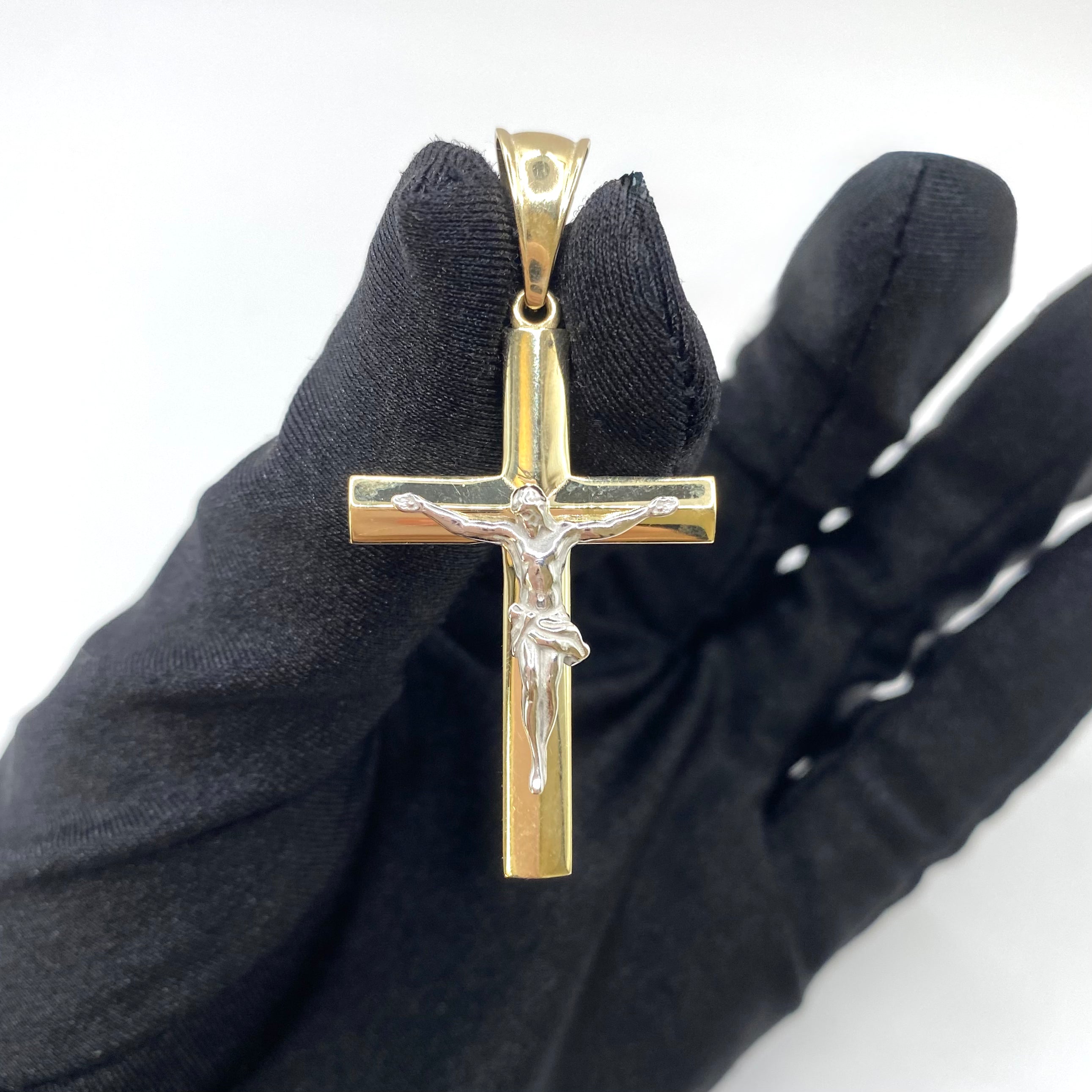 Cruz con Cristo Bitono en Oro 10k