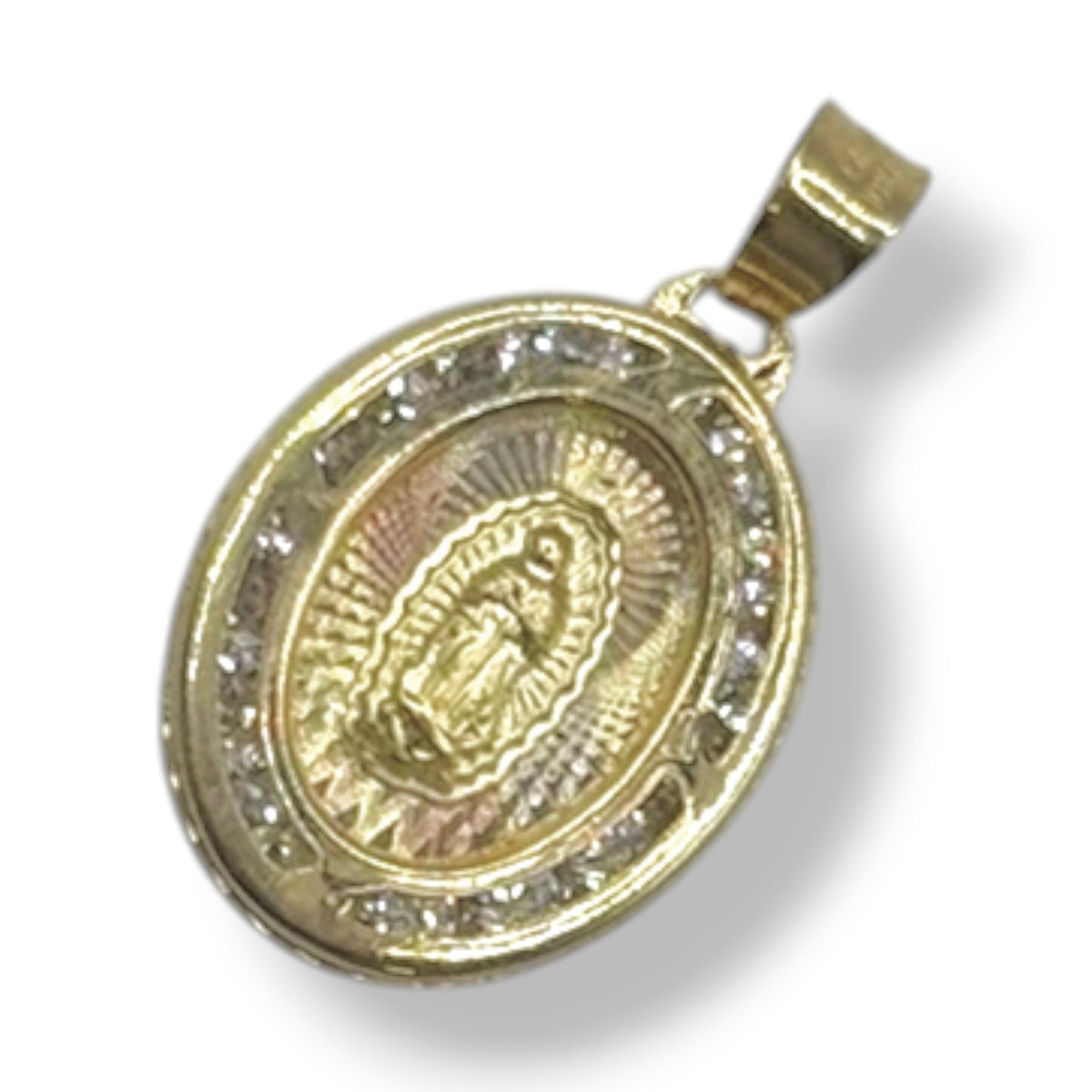 Virgen de Guadalupe Oval con Zirconias Radiante en Oro 10k