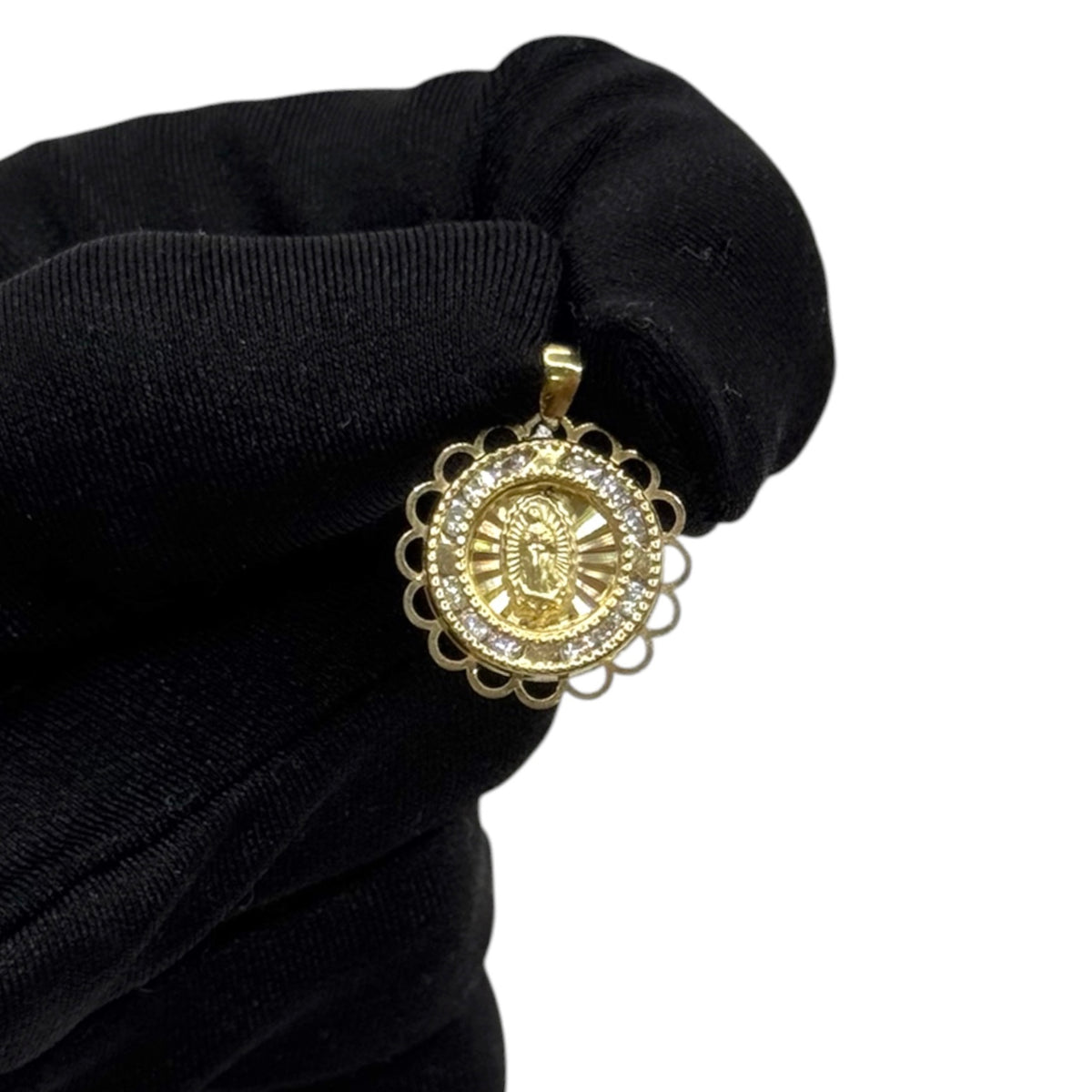 Virgen de Guadalupe Calada con Zirconias Premium en Oro 10k