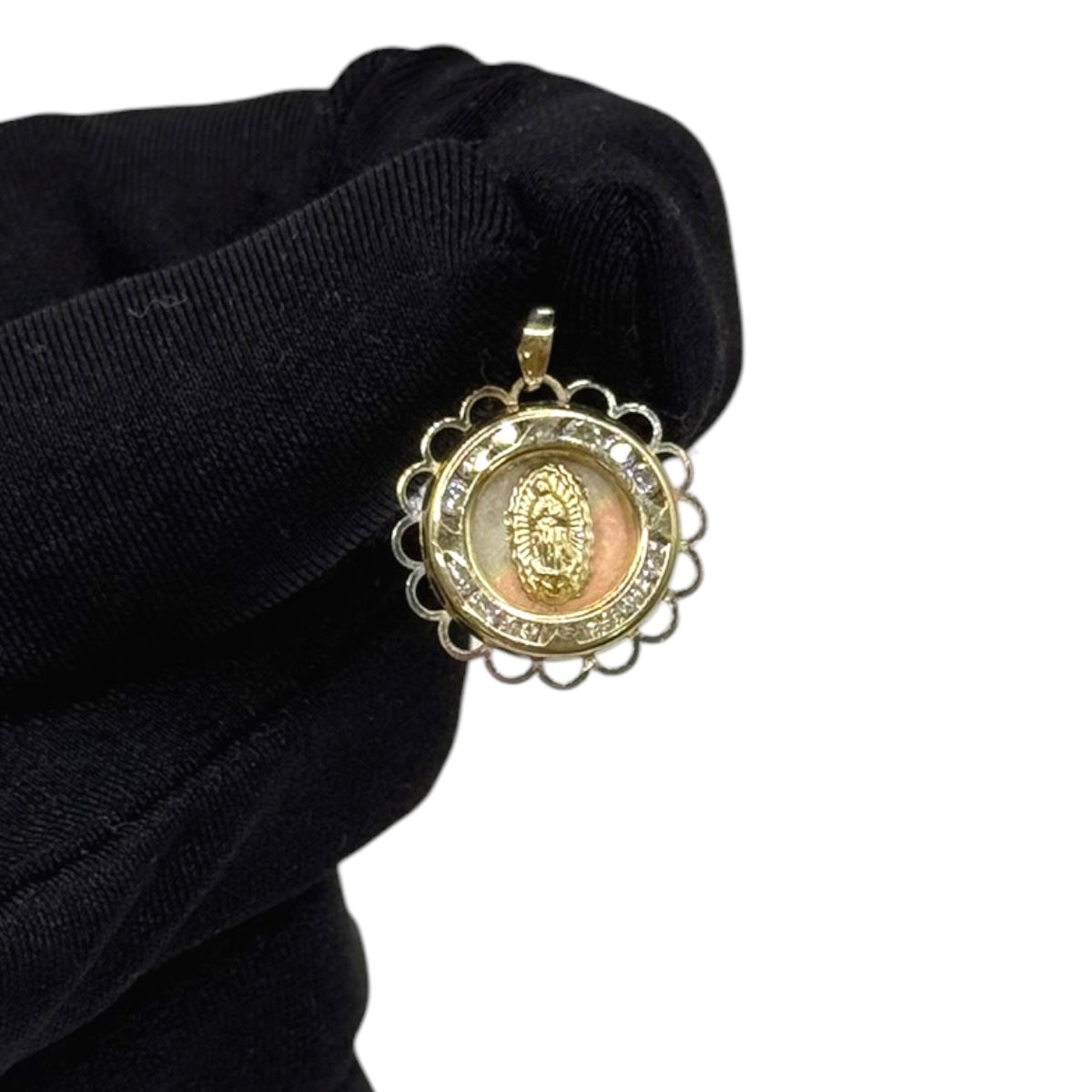 Virgen de Guadalupe Calada Tricolor con Zirconias en Oro 10k