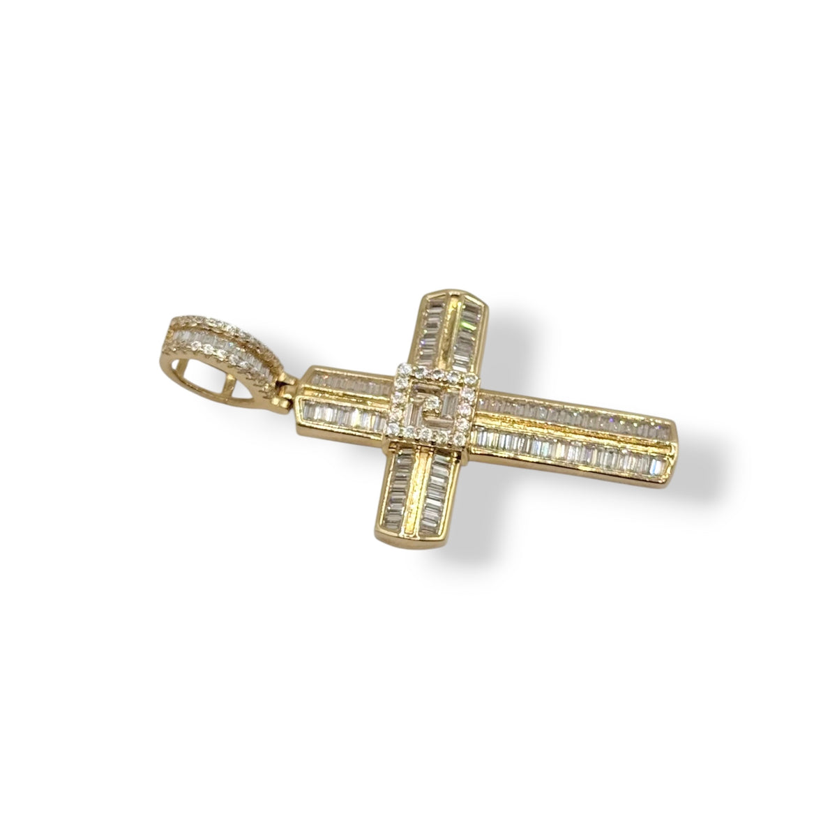 Cruz Baguette Pavé en Oro 10k