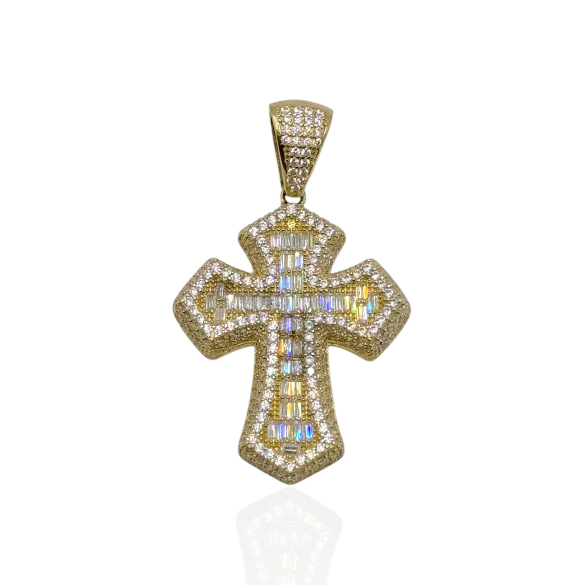 Cruz Imperial Baguette Pavé en Oro 10k