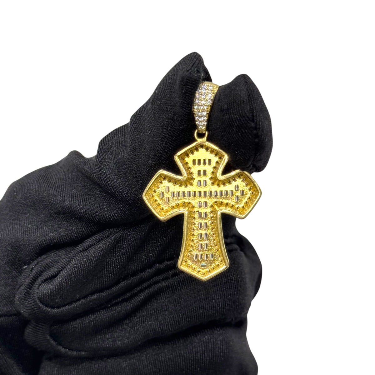 Cruz Imperial Baguette Pavé en Oro 10k